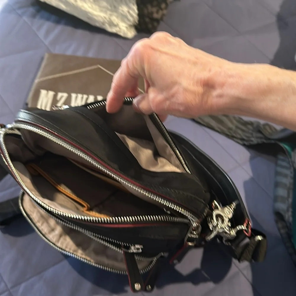 MZ Wallace great black bag everyday or travel lots ox pockets to organize - Picture 4 of 7